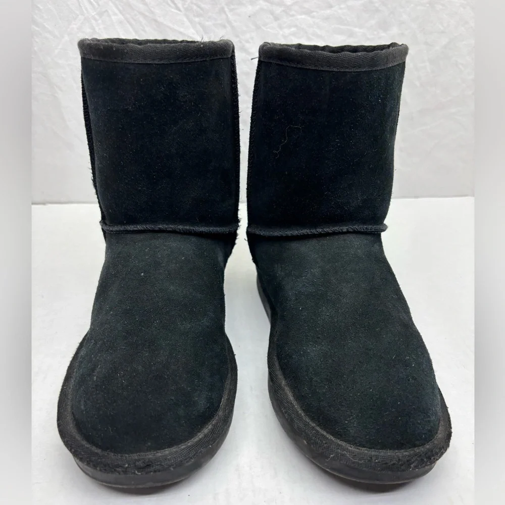 Koolaburra by Ugg Black Suede Short Winter Boots, big girl SZ 4, box 19